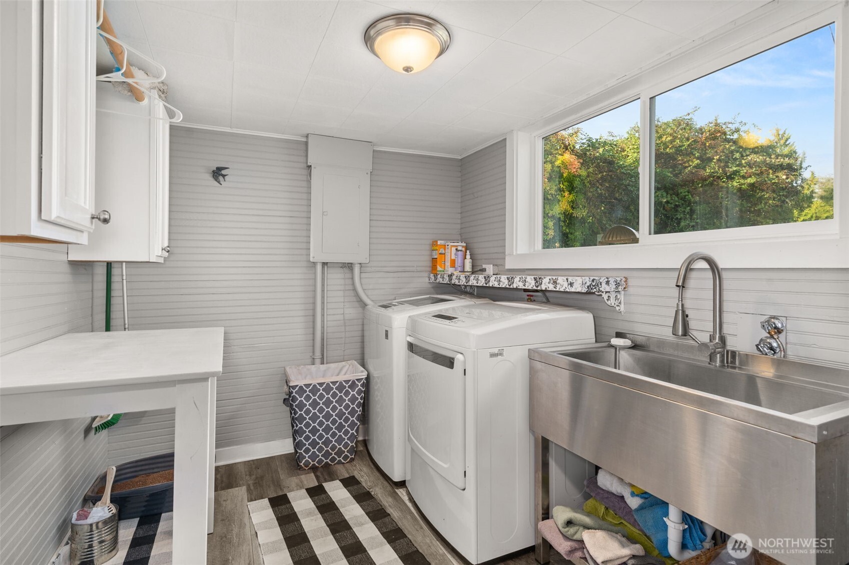 716 First Street W, South Bend, WA 98586