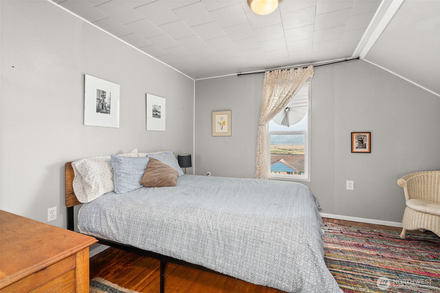 716 First Street W, South Bend, WA 98586