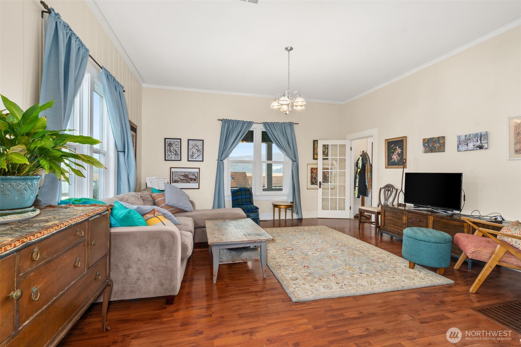 716 First Street W, South Bend, WA 98586