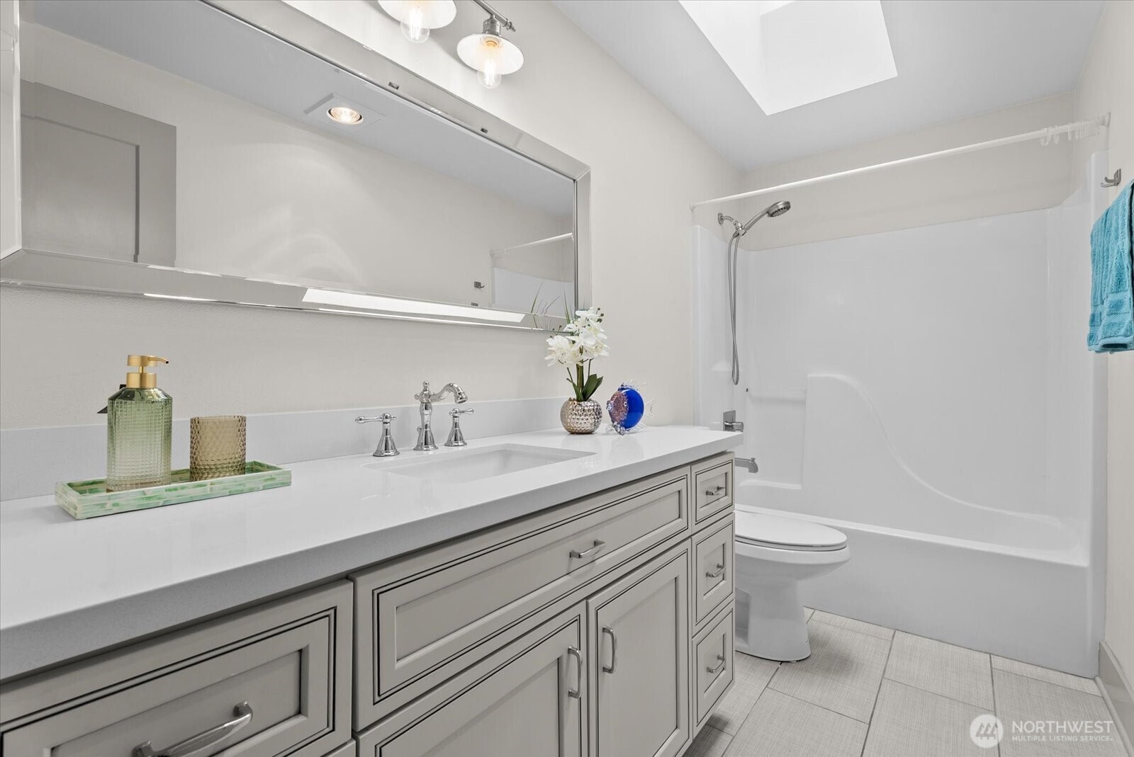 10501 SE 250th Place #C102, Kent, WA 98031