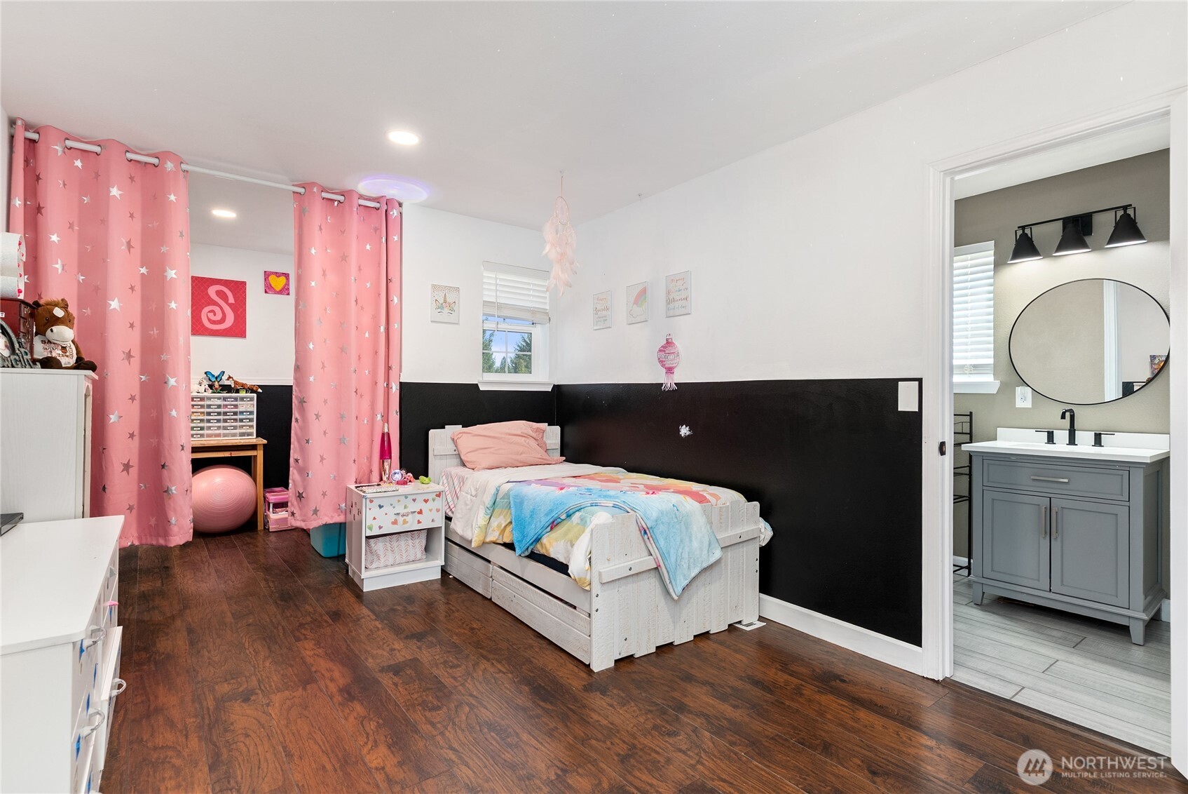 35616 94th Avenue S, Yelm, WA 98558