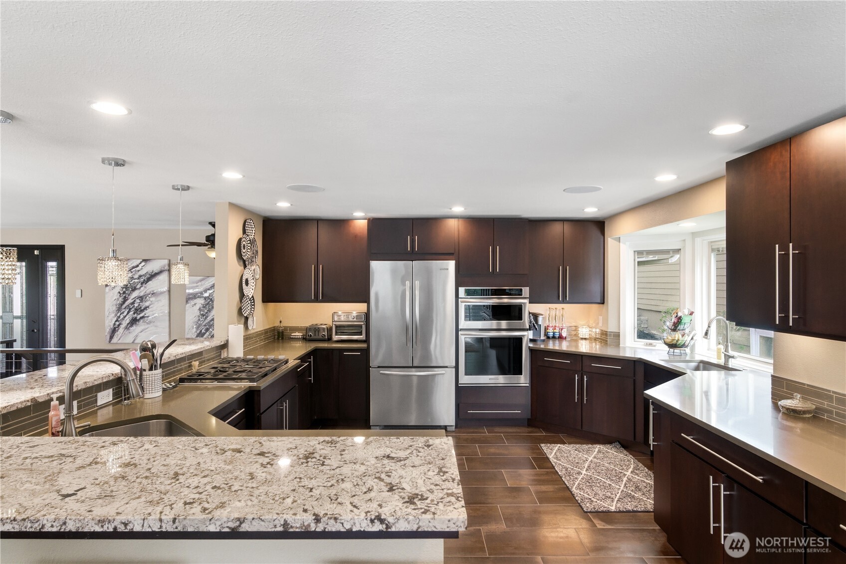 4918 Jenks Point Way E, Lake Tapps, WA 98391