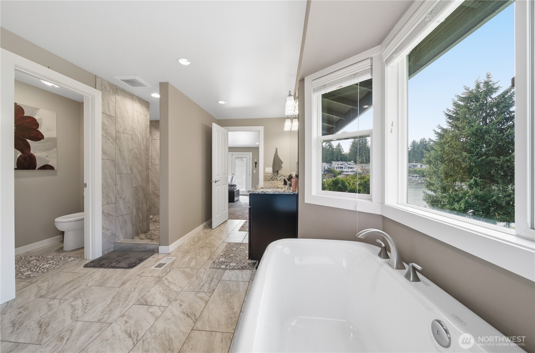 4918 Jenks Point Way E, Lake Tapps, WA 98391