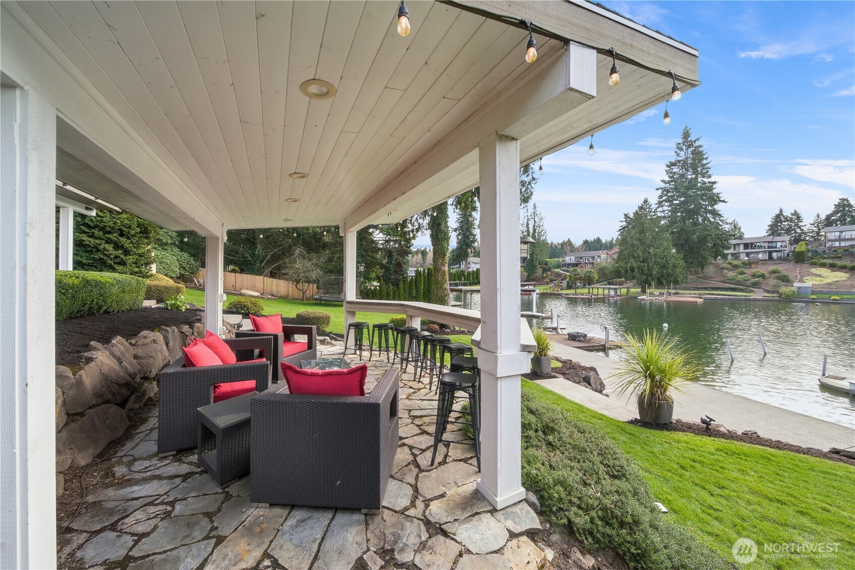 4918 Jenks Point Way E, Lake Tapps, WA 98391