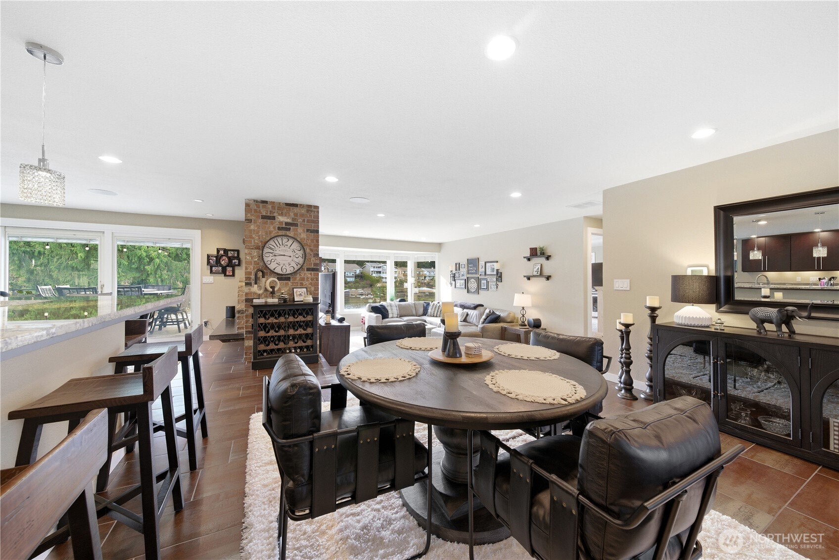 4918 Jenks Point Way E, Lake Tapps, WA 98391