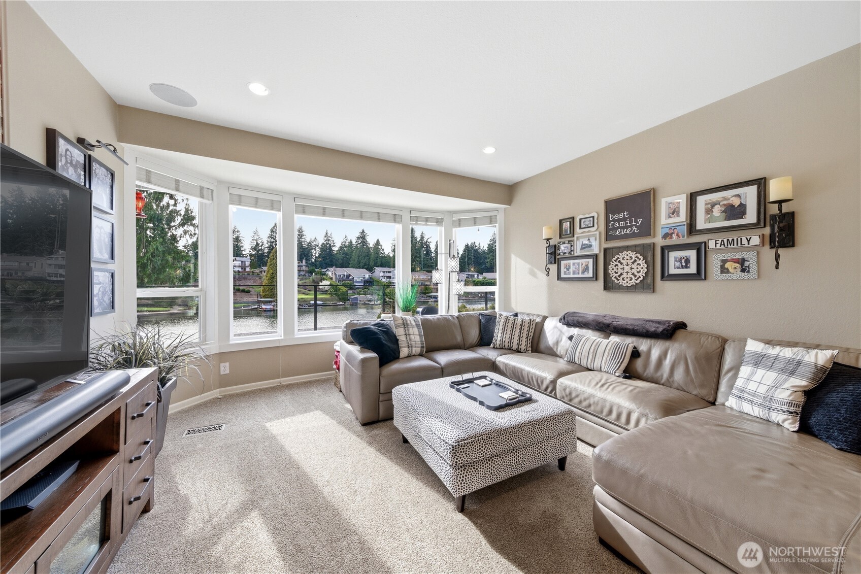 4918 Jenks Point Way E, Lake Tapps, WA 98391