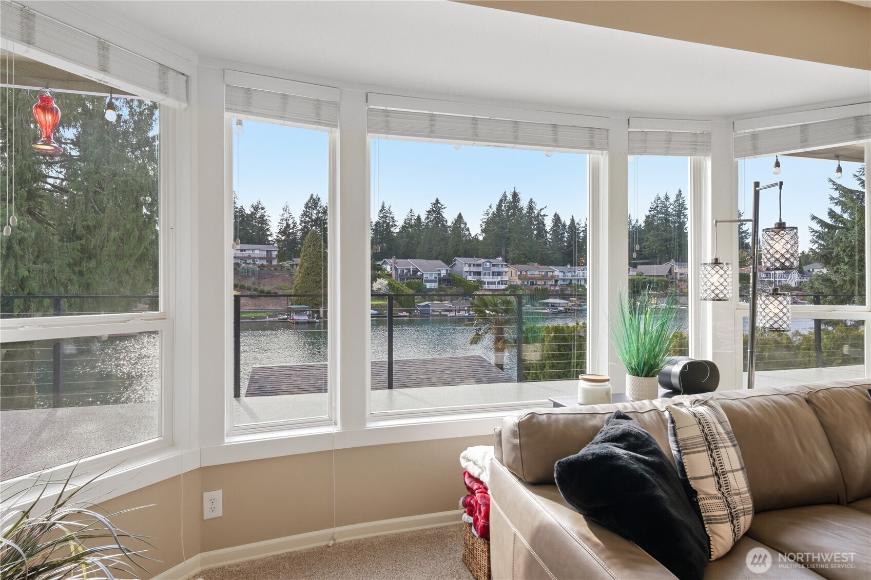 4918 Jenks Point Way E, Lake Tapps, WA 98391