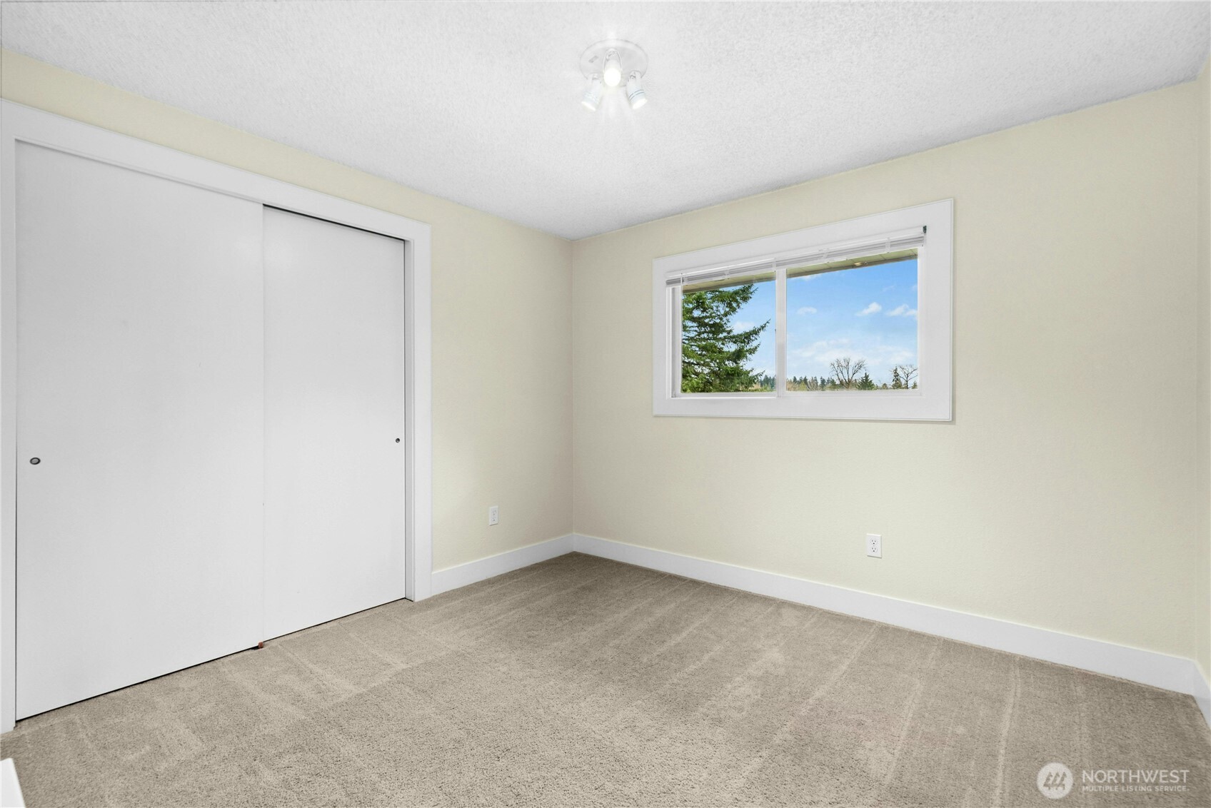 17030 174th Avenue NE, Woodinville, WA 98072