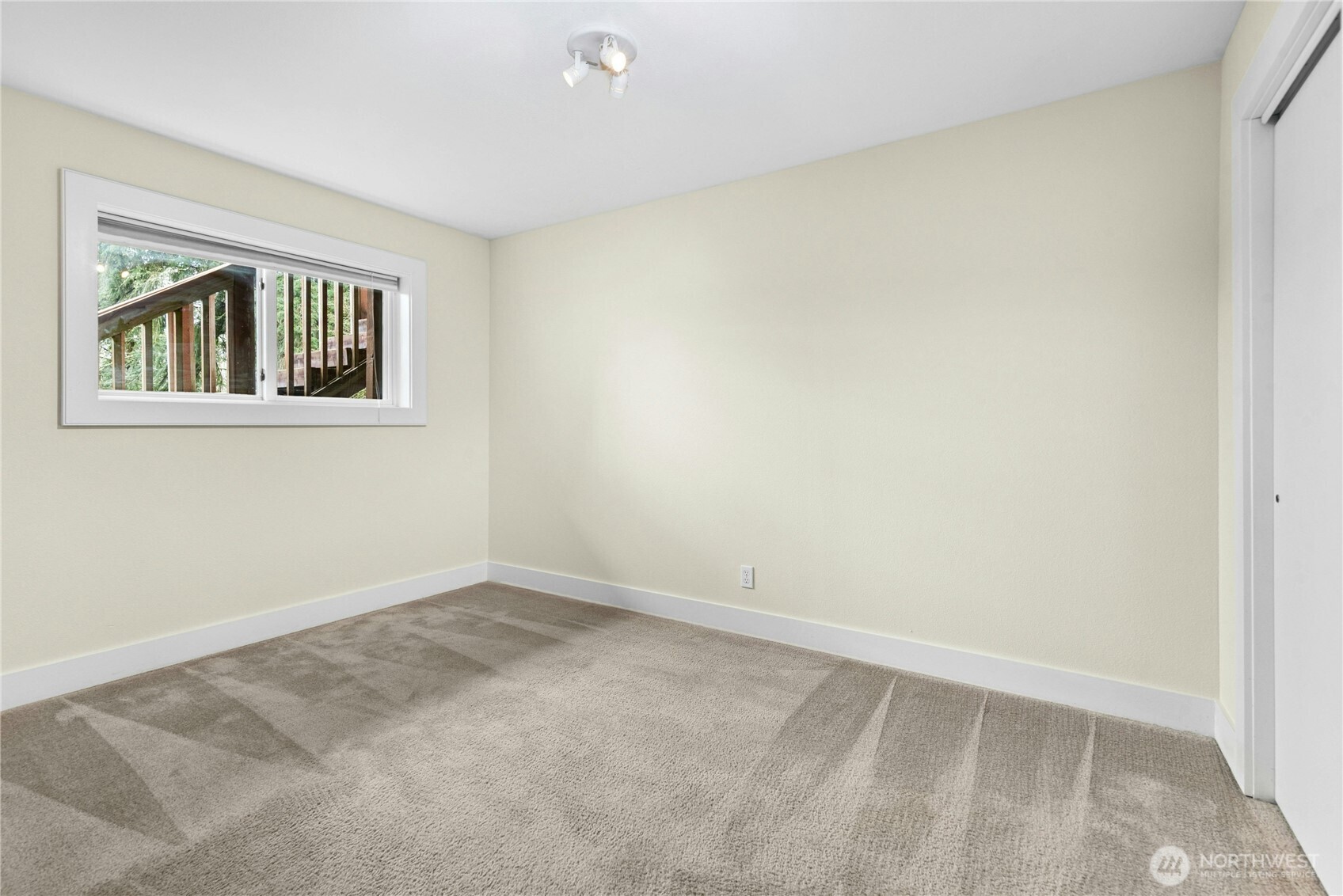 17030 174th Avenue NE, Woodinville, WA 98072