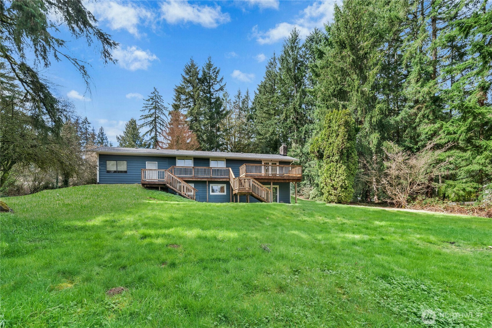 17030 174th Avenue NE, Woodinville, WA 98072