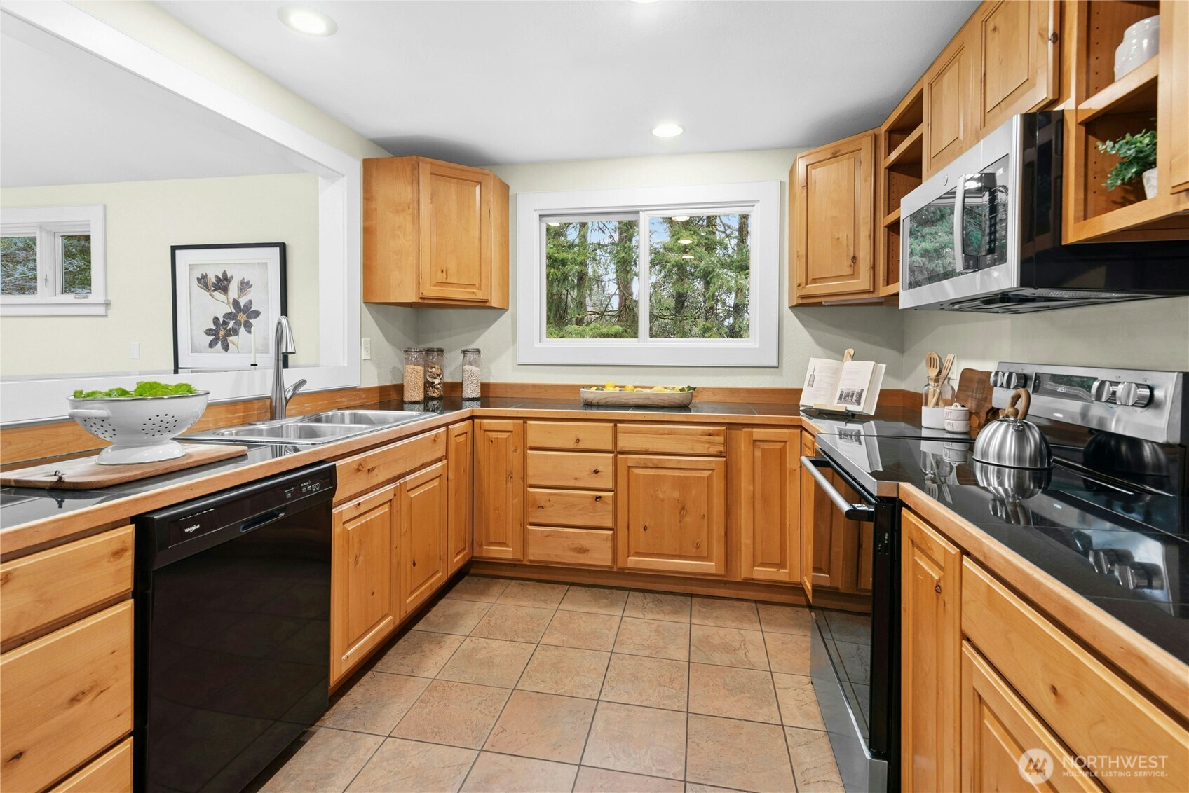 17030 174th Avenue NE, Woodinville, WA 98072