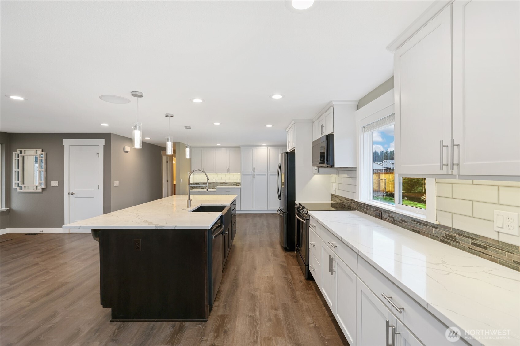 16517 43rd Avenue E, Tacoma, WA 98446