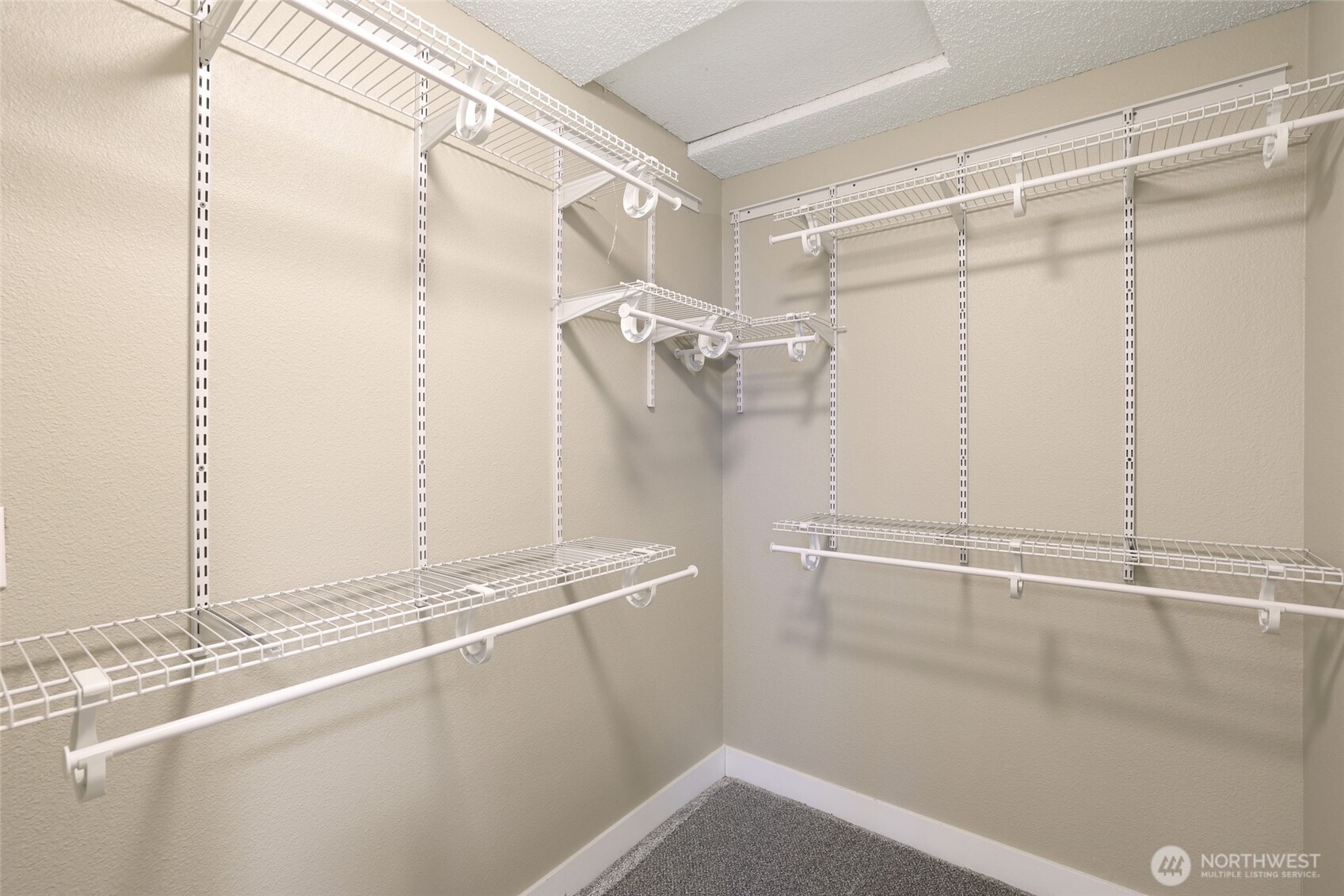 16517 43rd Avenue E, Tacoma, WA 98446