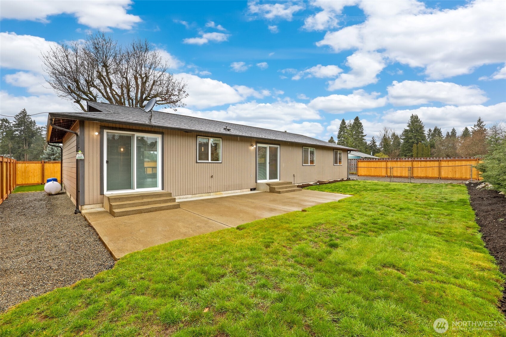 16517 43rd Avenue E, Tacoma, WA 98446