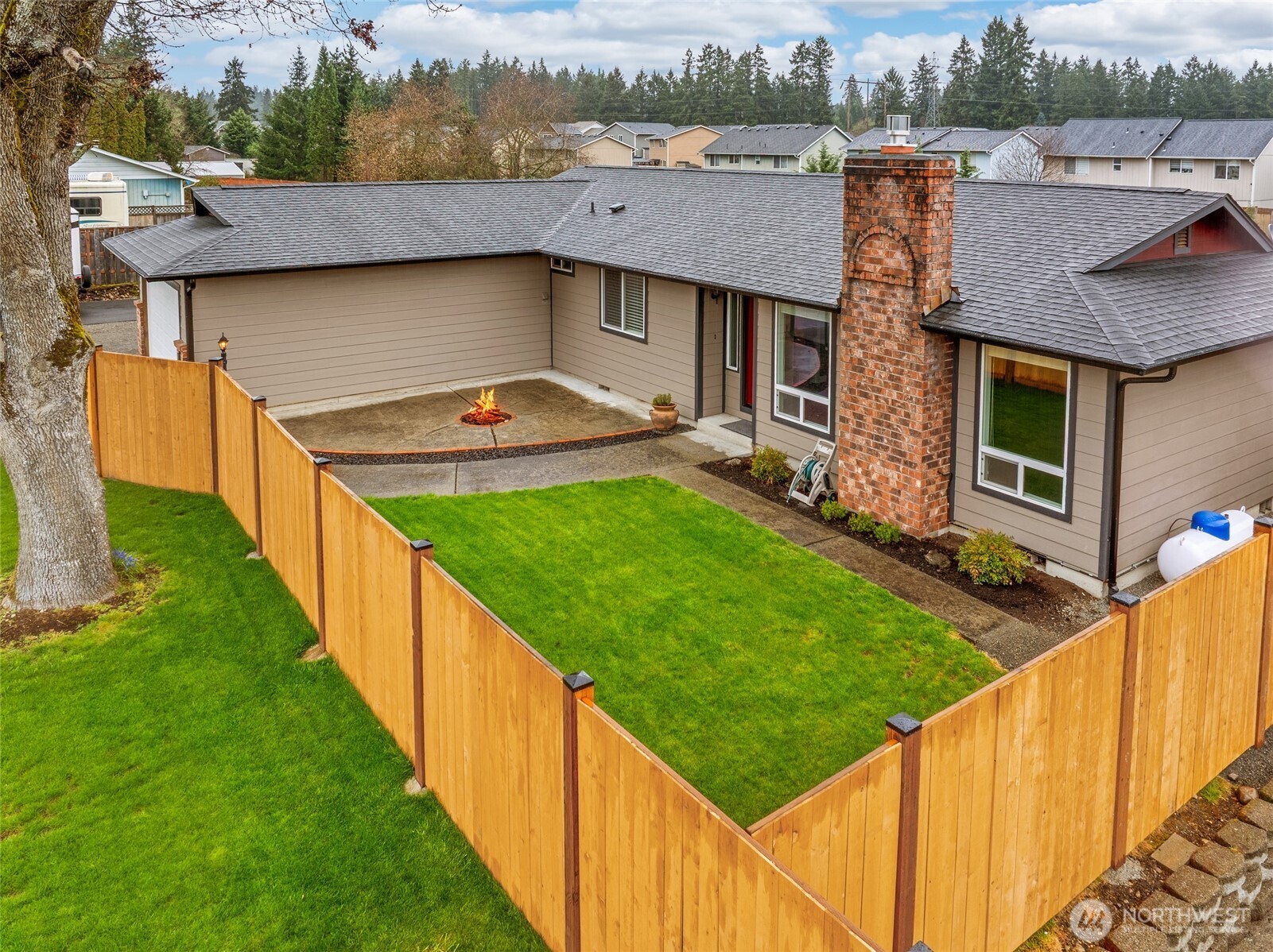 16517 43rd Avenue E, Tacoma, WA 98446