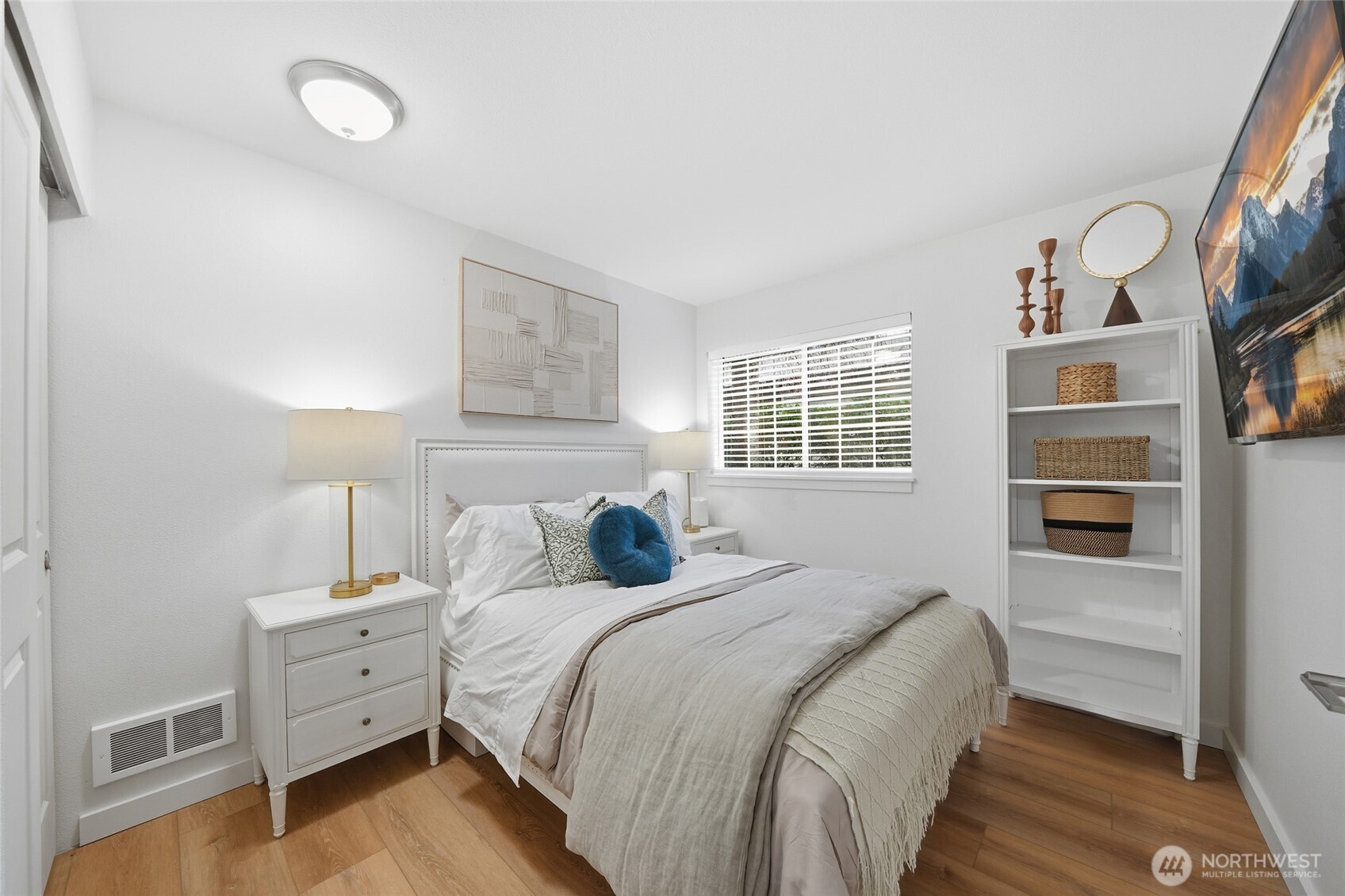 25025 SE Klahanie Boulevard #K101, Sammamish, WA 98029