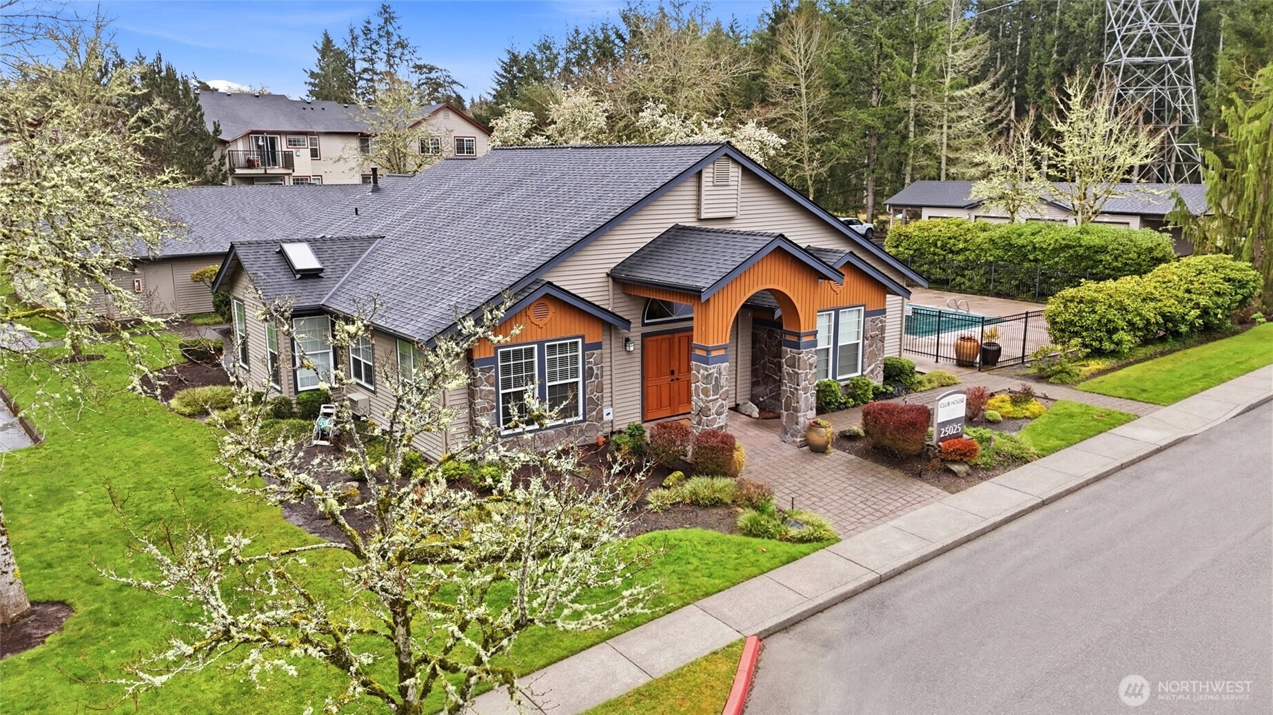 25025 SE Klahanie Boulevard #K101, Sammamish, WA 98029