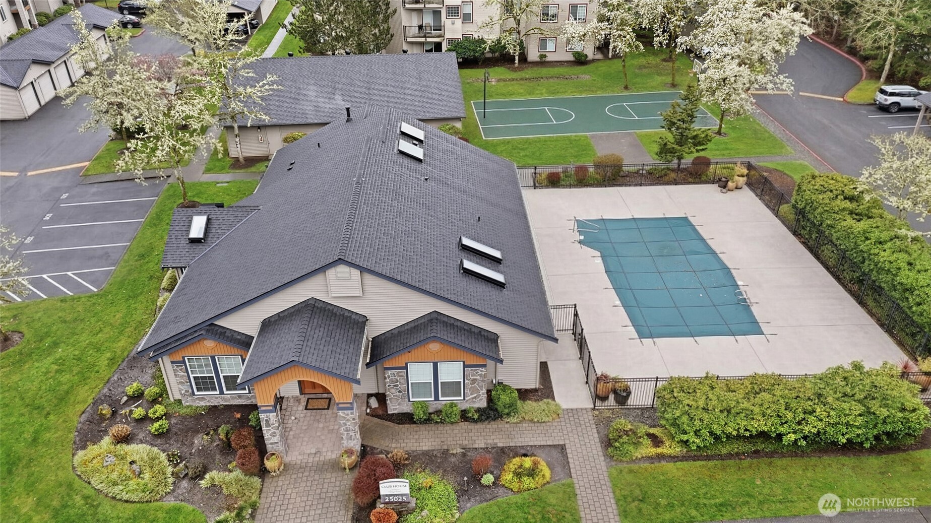 25025 SE Klahanie Boulevard #K101, Sammamish, WA 98029