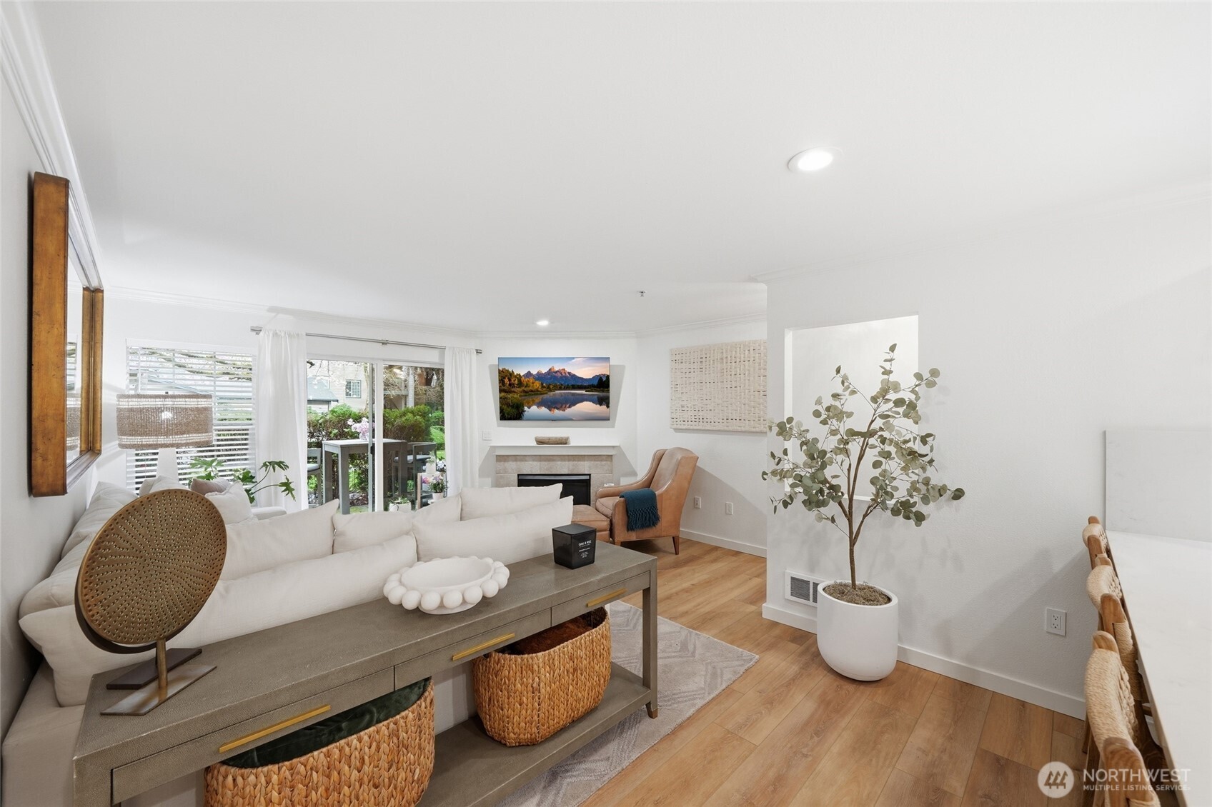 25025 SE Klahanie Boulevard #K101, Sammamish, WA 98029