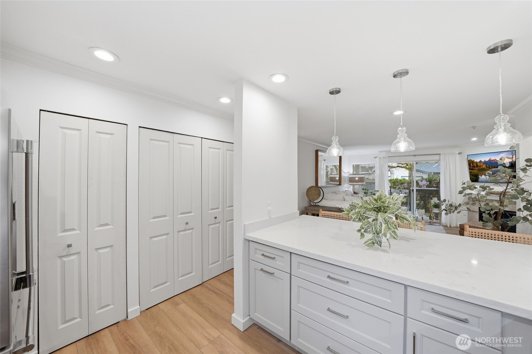 25025 SE Klahanie Boulevard #K101, Sammamish, WA 98029