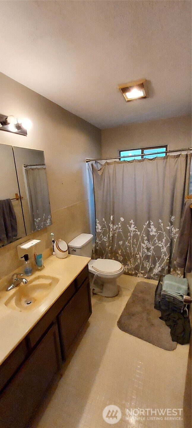1998 NW Bucklin Hill Road , Silverdale, WA 98383