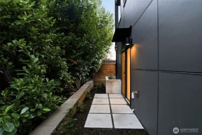 3646 Greenwood Avenue N #A, Seattle, WA 98103 - Photo 25