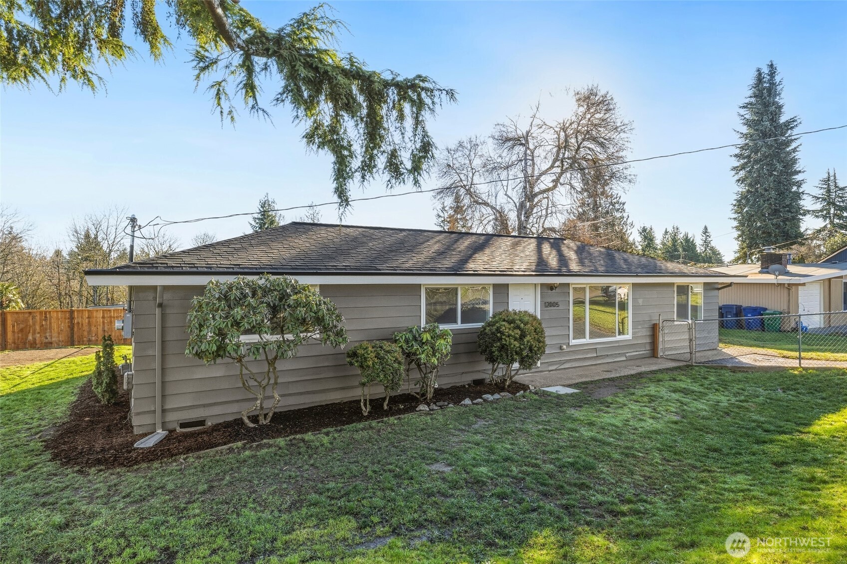 12005 SE 157th Place , Renton, WA 98058