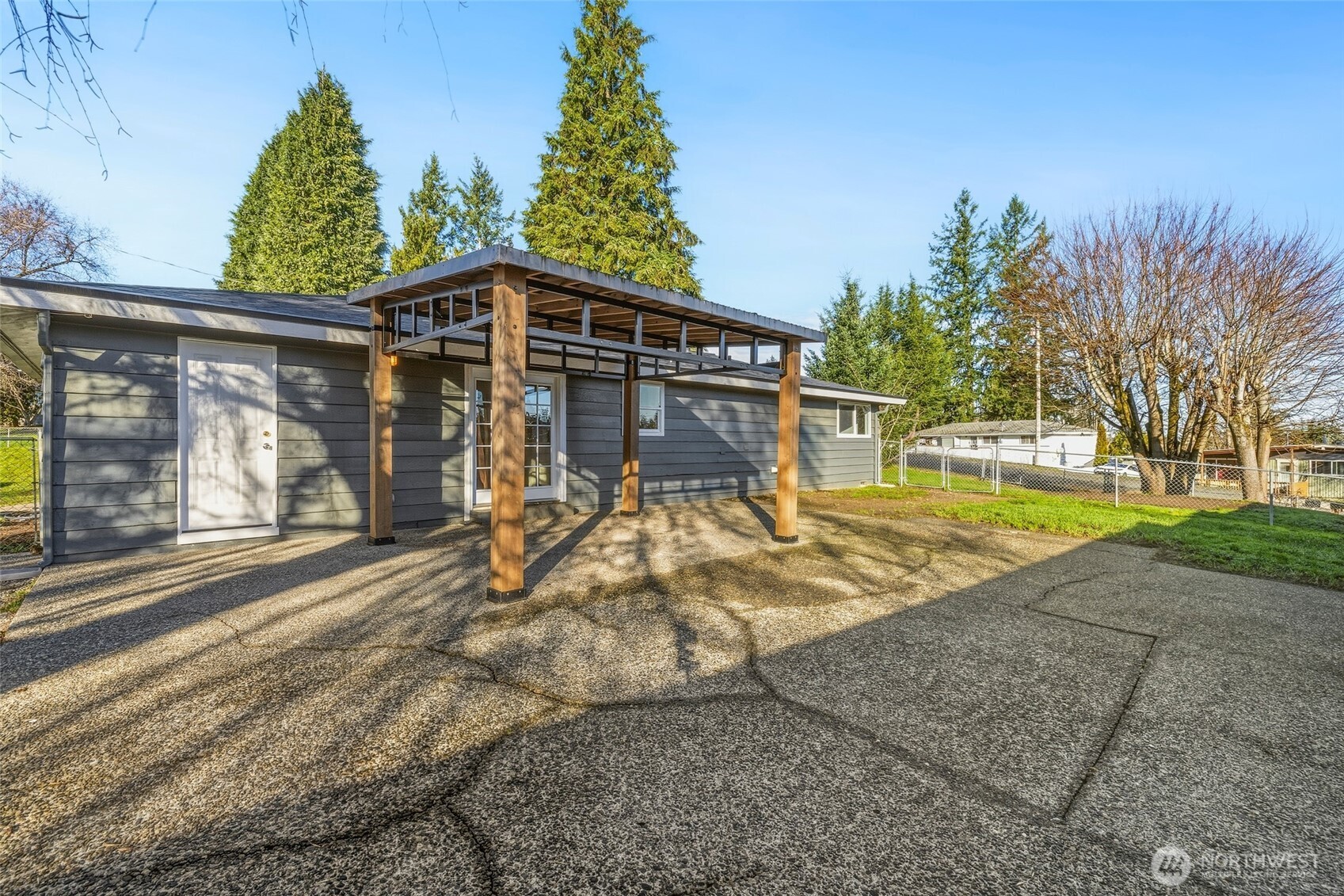 12005 SE 157th Place , Renton, WA 98058