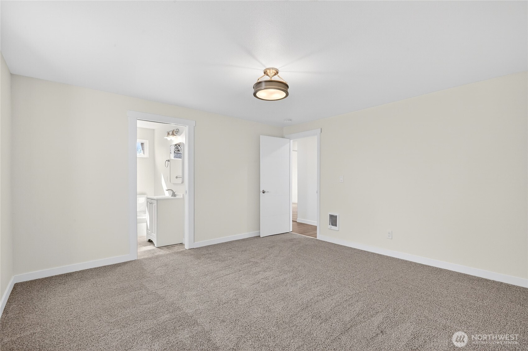 6931 S Tyler Street , Tacoma, WA 98409