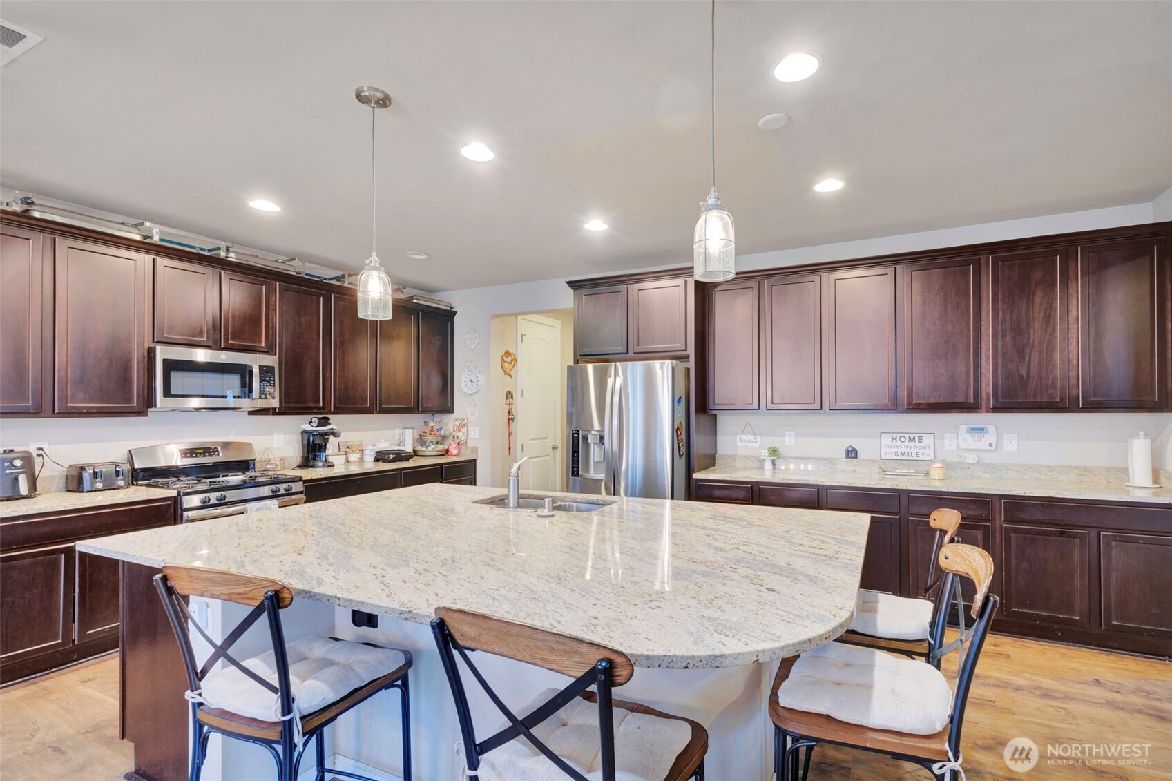 210 Fielding Street Ct E, Orting, WA 98360