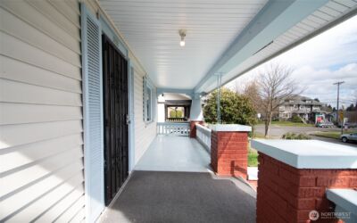 1208 S Ainsworth Avenue , Tacoma, WA 98405 - Photo 2