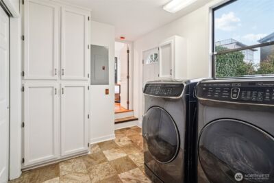 1114 2nd Avenue N, Seattle, WA 98109 - Photo 14