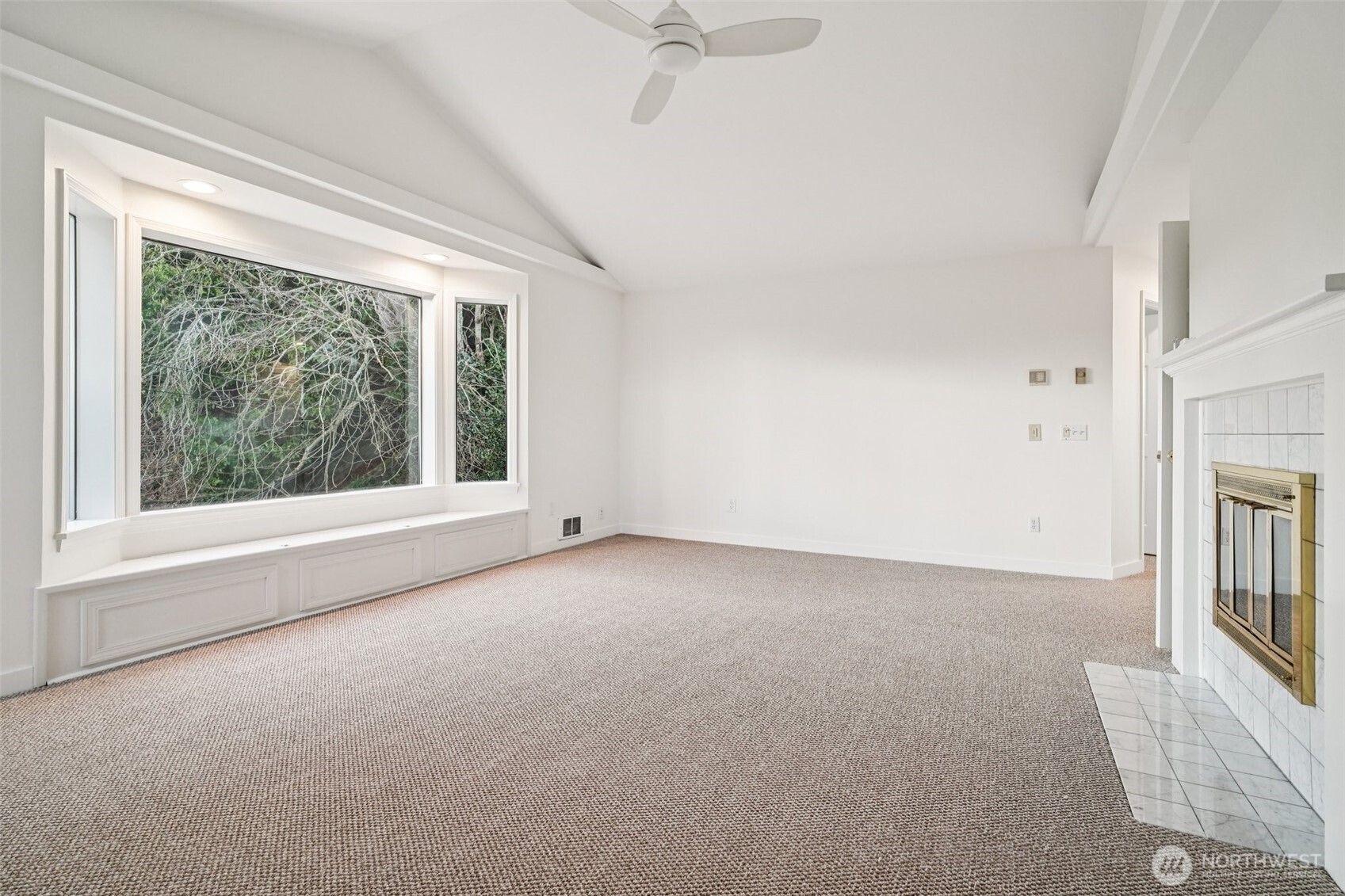 1114 2nd Avenue N, Seattle, WA 98109