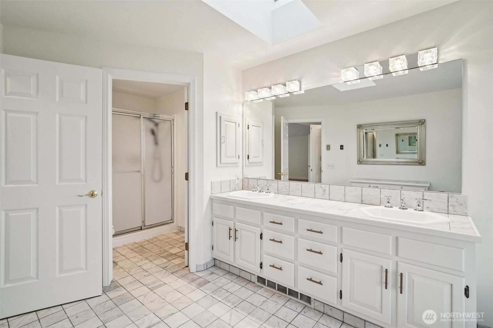 1114 2nd Avenue N, Seattle, WA 98109