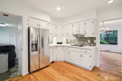 1114 2nd Avenue N, Seattle, WA 98109 - Photo 9