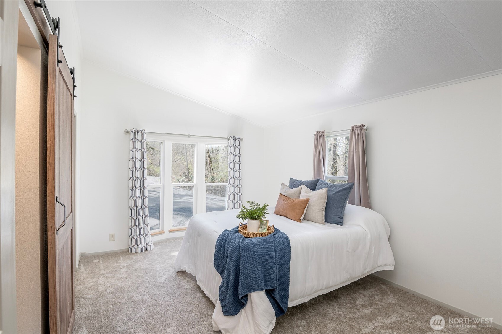 8511 361st Street E, Eatonville, WA 98328