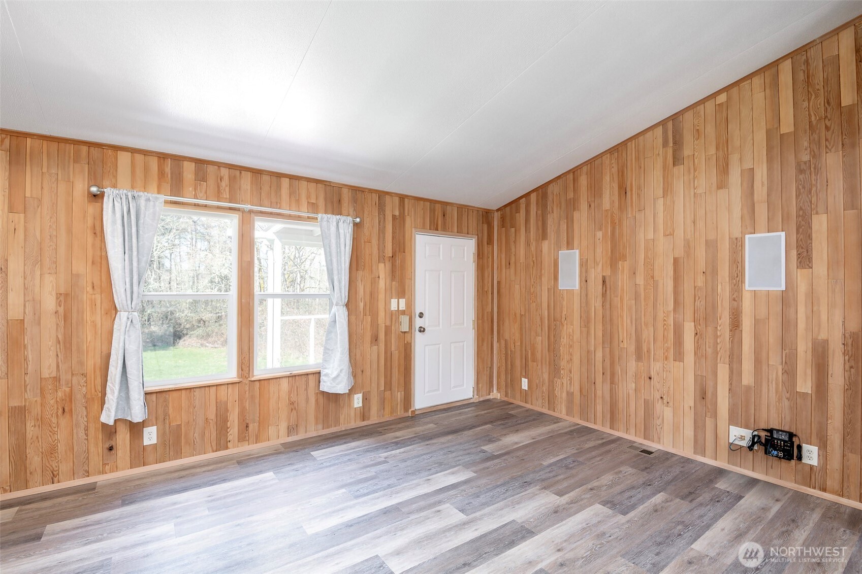 8511 361st Street E, Eatonville, WA 98328