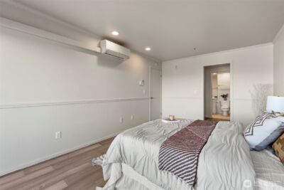 2400 8th Avenue N #1S, Seattle, WA 98109 - Photo 15
