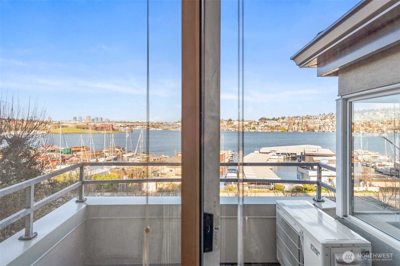 2400 8th Avenue N #1S, Seattle, WA 98109