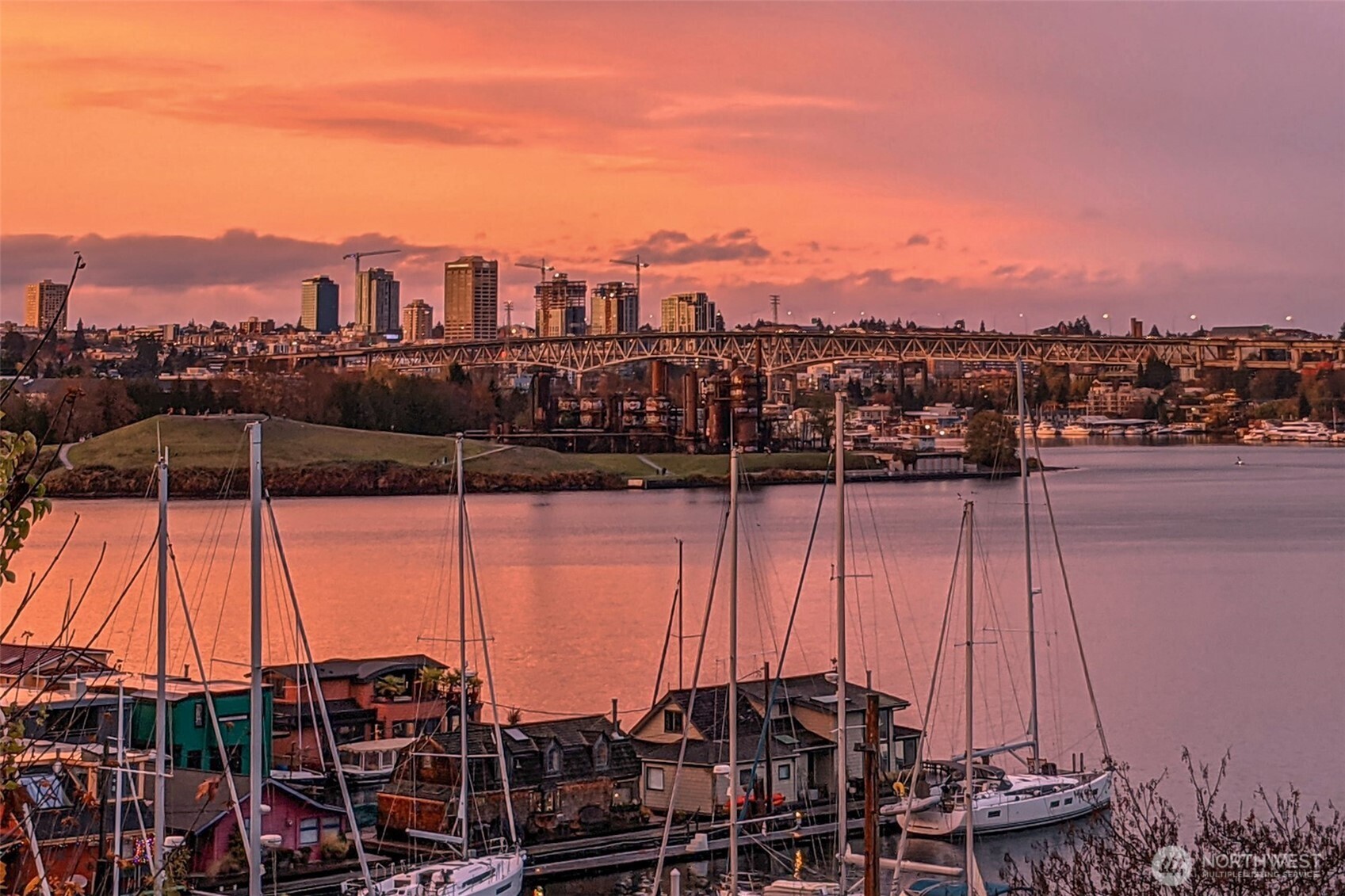 2400 8th Avenue N #1S, Seattle, WA 98109