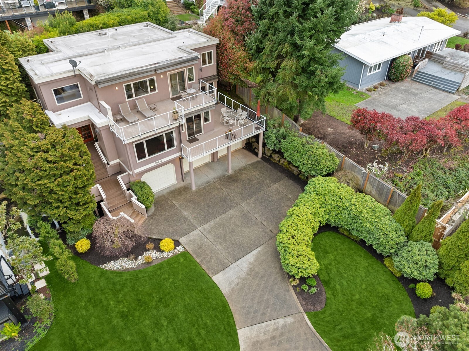 10211 NE 59th Street , Kirkland, WA 98033