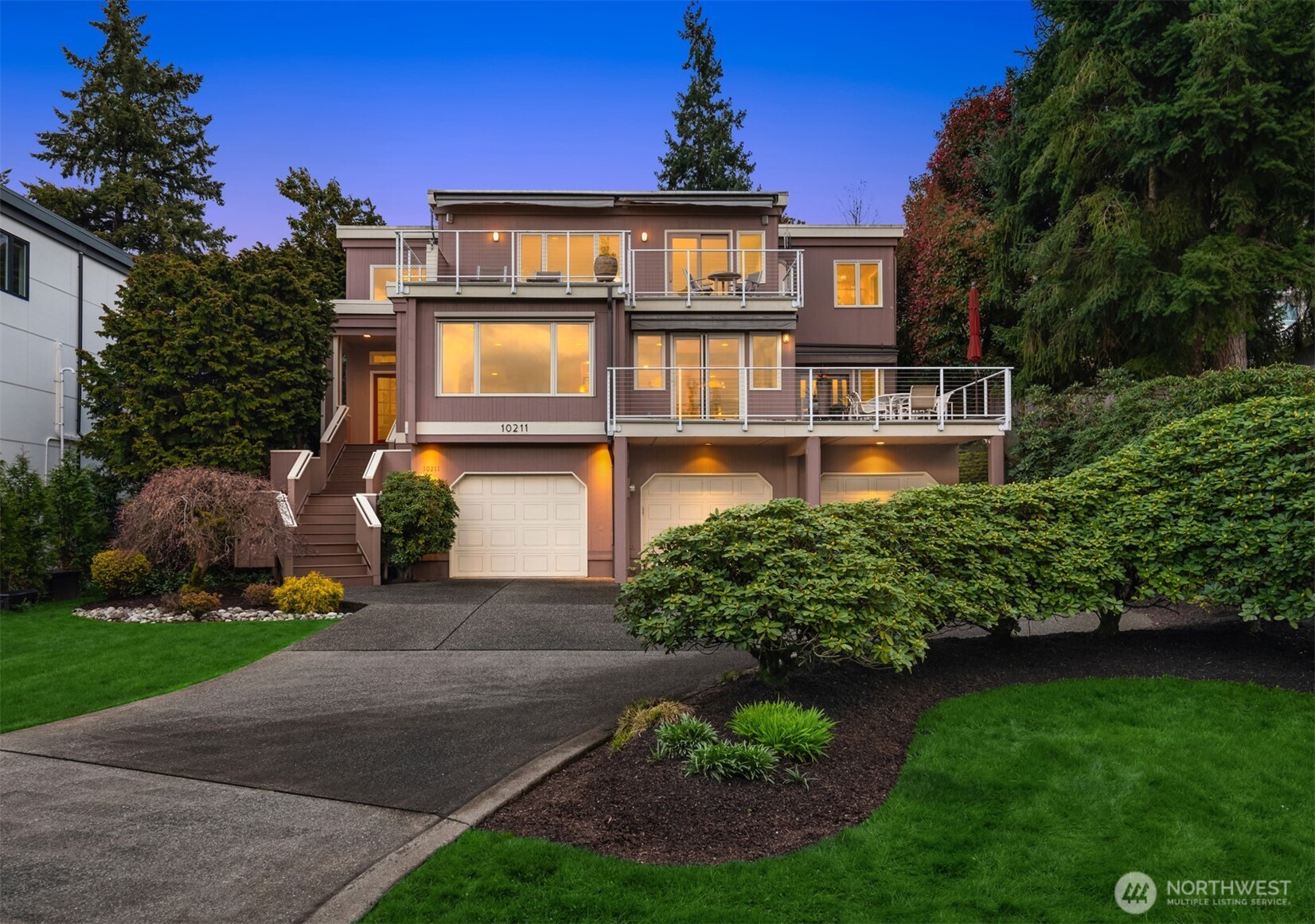 10211 NE 59th Street , Kirkland, WA 98033