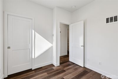 5257 Brooklyn Avenue NE, Seattle, WA 98105 - Photo 24