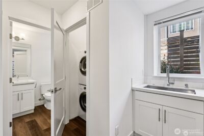 5257 Brooklyn Avenue NE, Seattle, WA 98105 - Photo 27