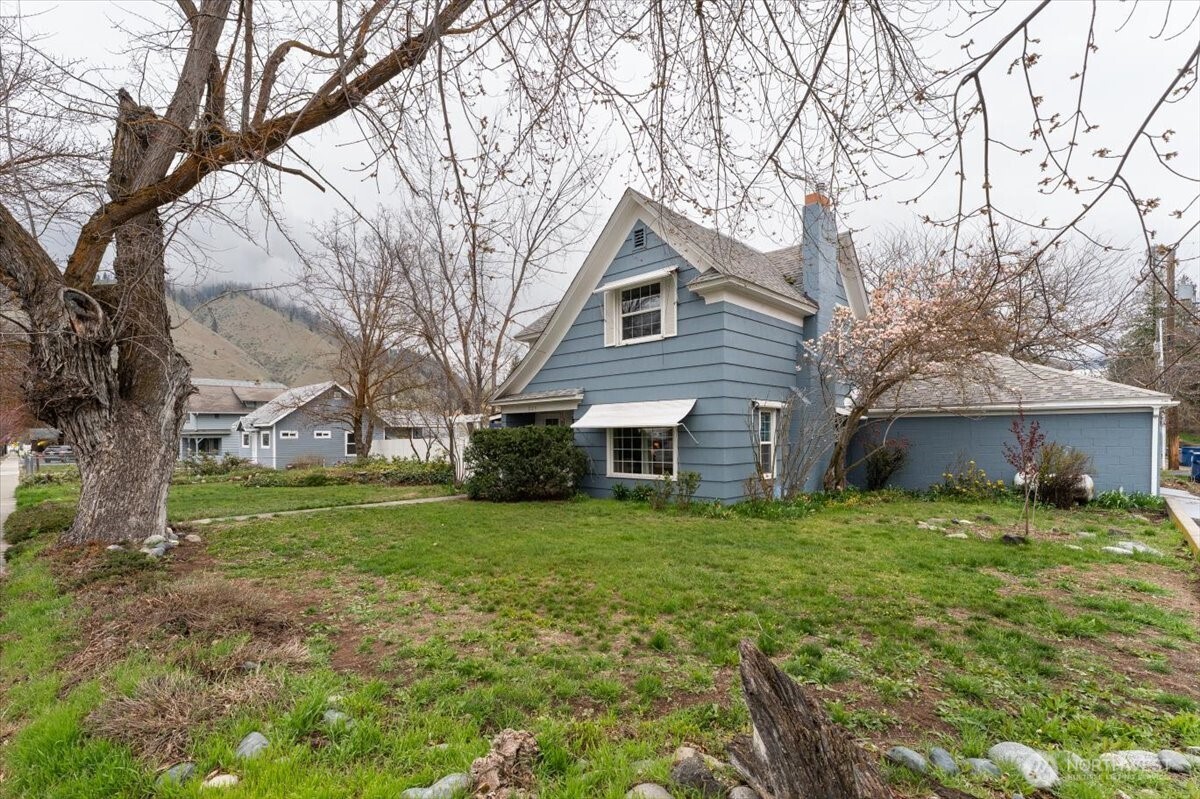 225 S Division Street , Cashmere, WA 98815