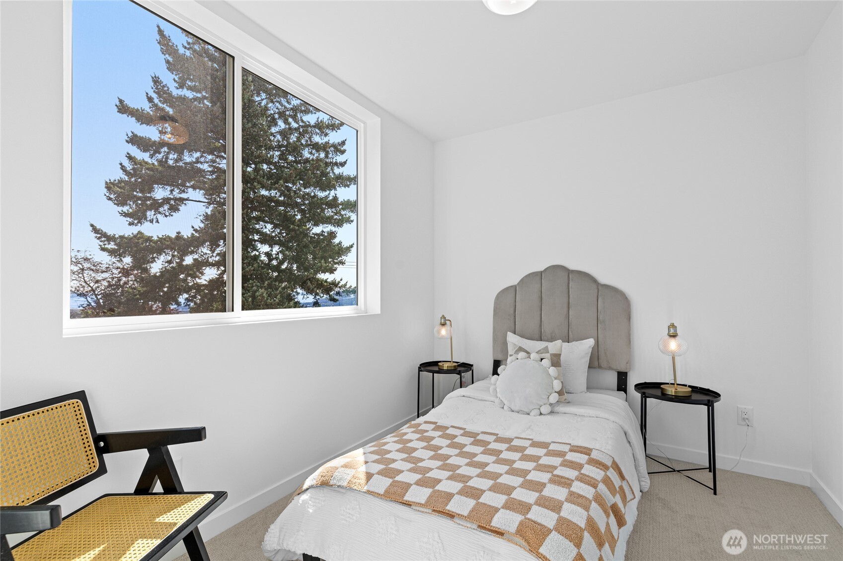 2538 14th Avenue W #D, Seattle, WA 98119