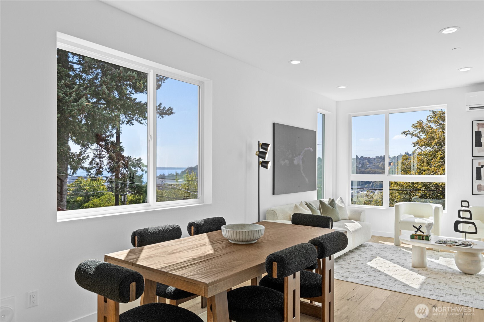 2538 14th Avenue W #D, Seattle, WA 98119