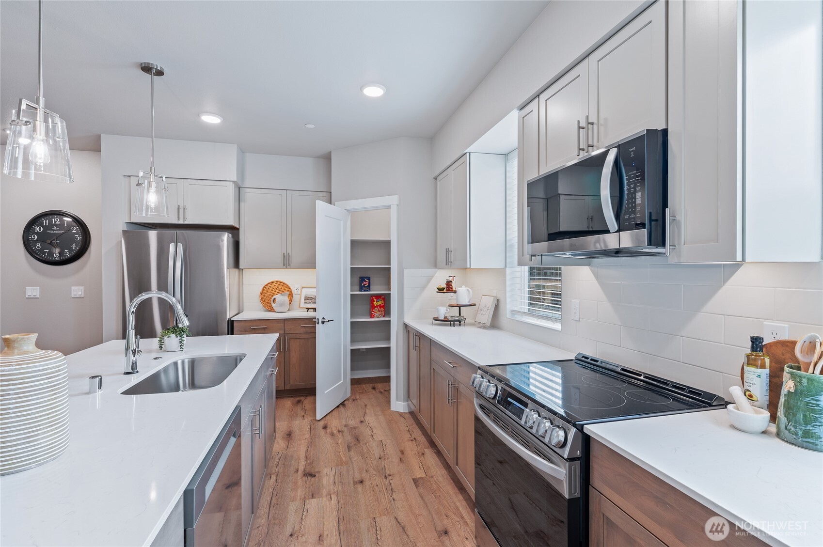 14424 Madison Way #D2, Lynnwood, WA 98087