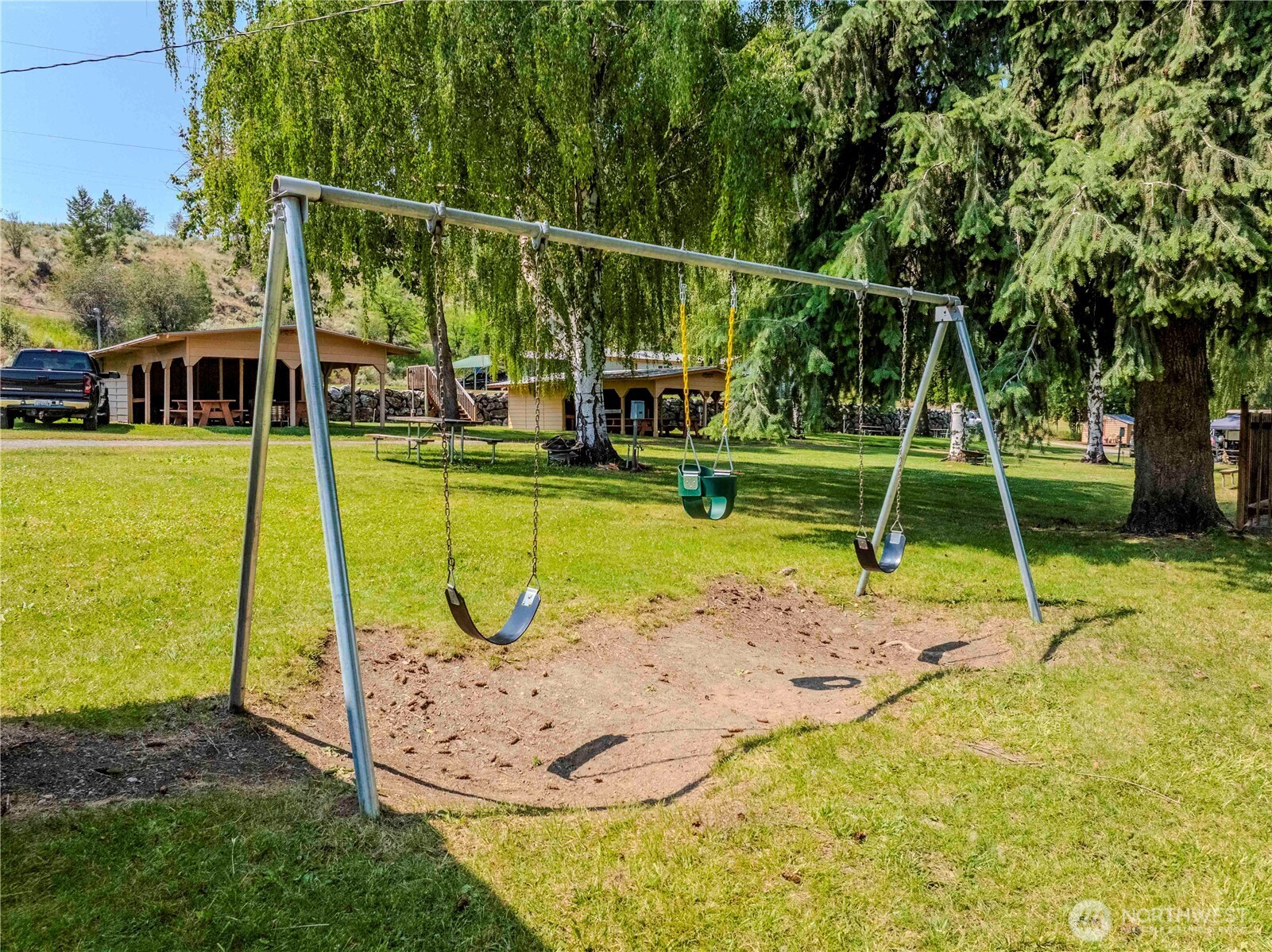 10 Mccammon Rd , Tonasket, WA 98855