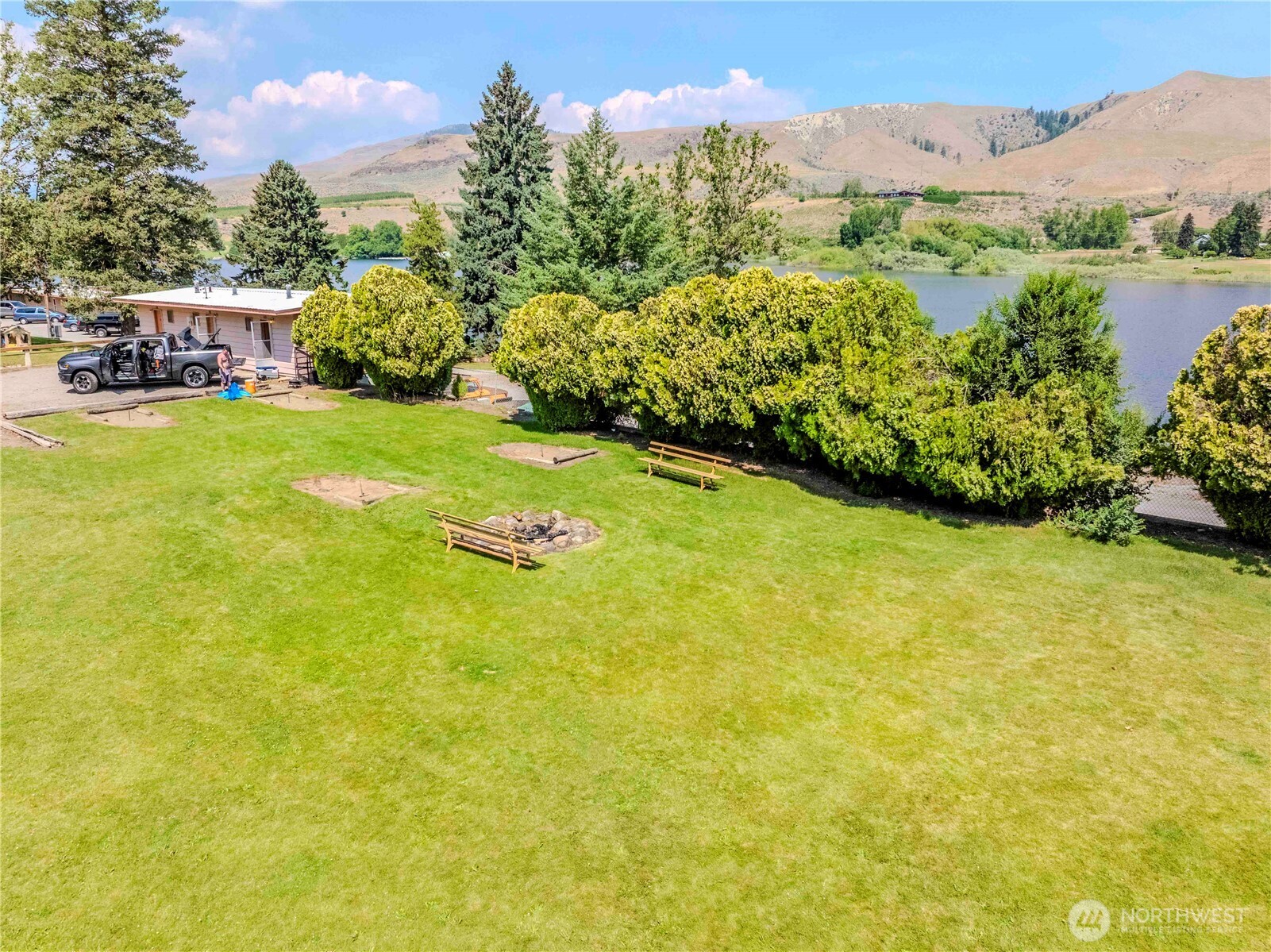 10 Mccammon Rd , Tonasket, WA 98855